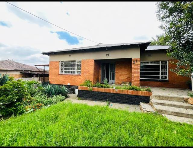 5 BEDROOM HOUSE FOR SALE IN ELSBURG